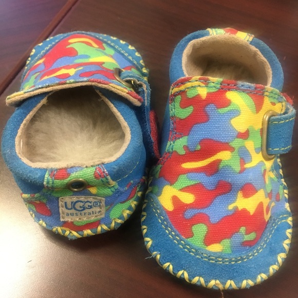 Rare super cute Ugg’s baby shoe size 0/1 month - Picture 4 of 7